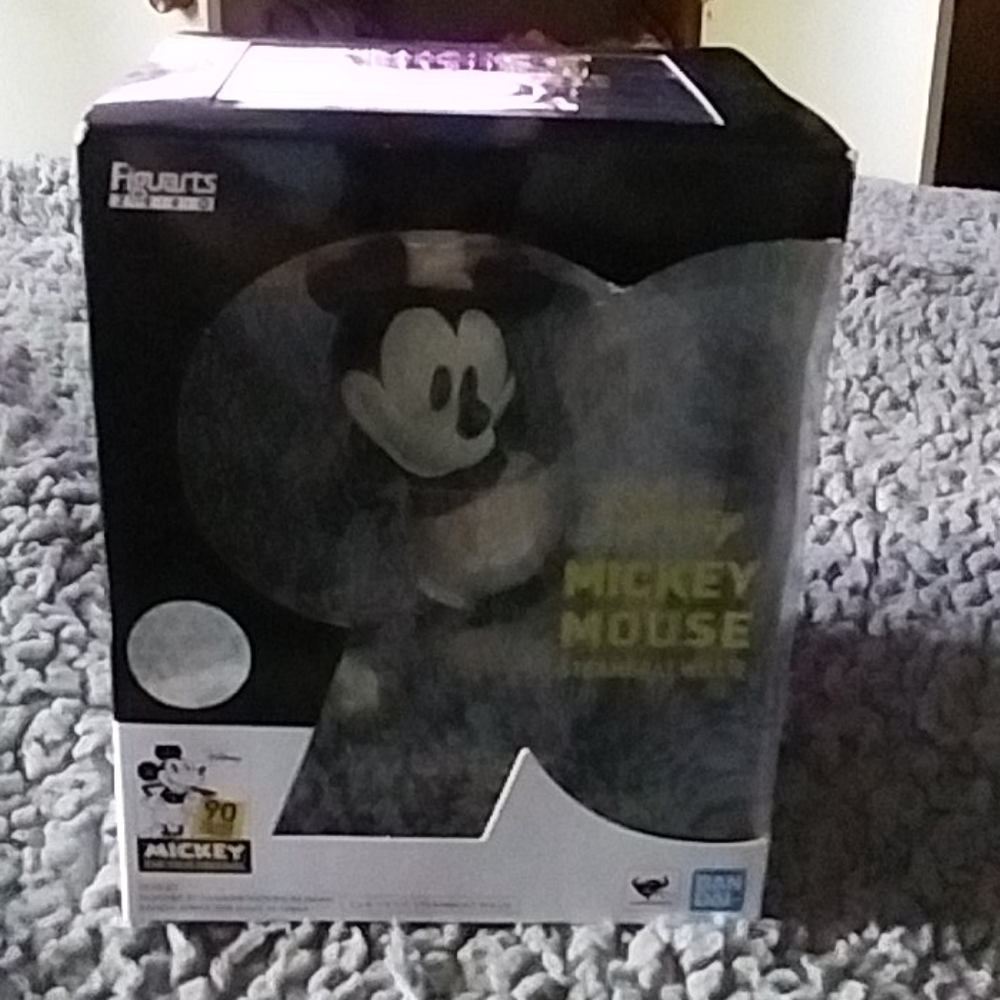 Disney Steamboat Willie (Never been out of box)